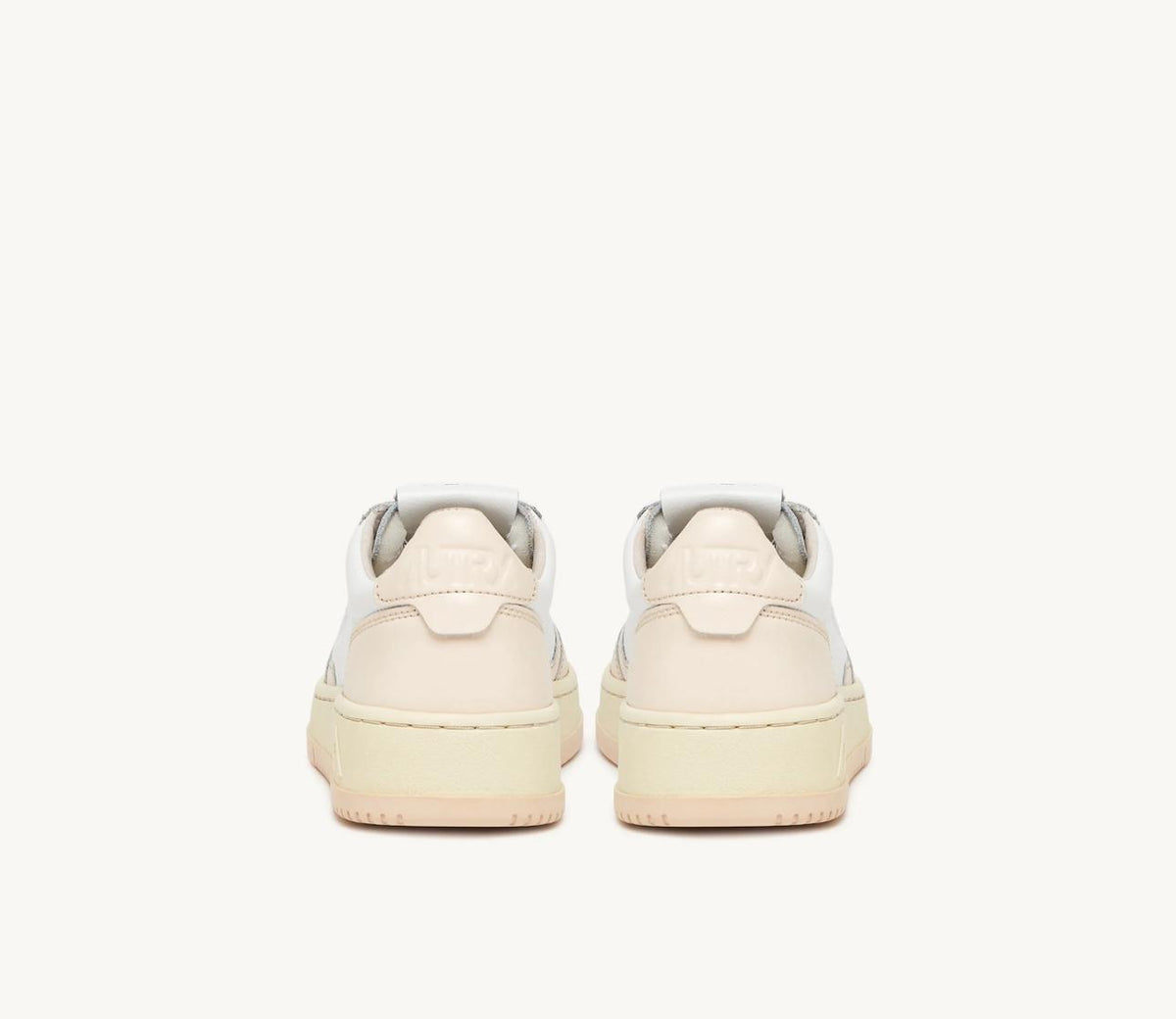 MEDALIST SNEAKERS