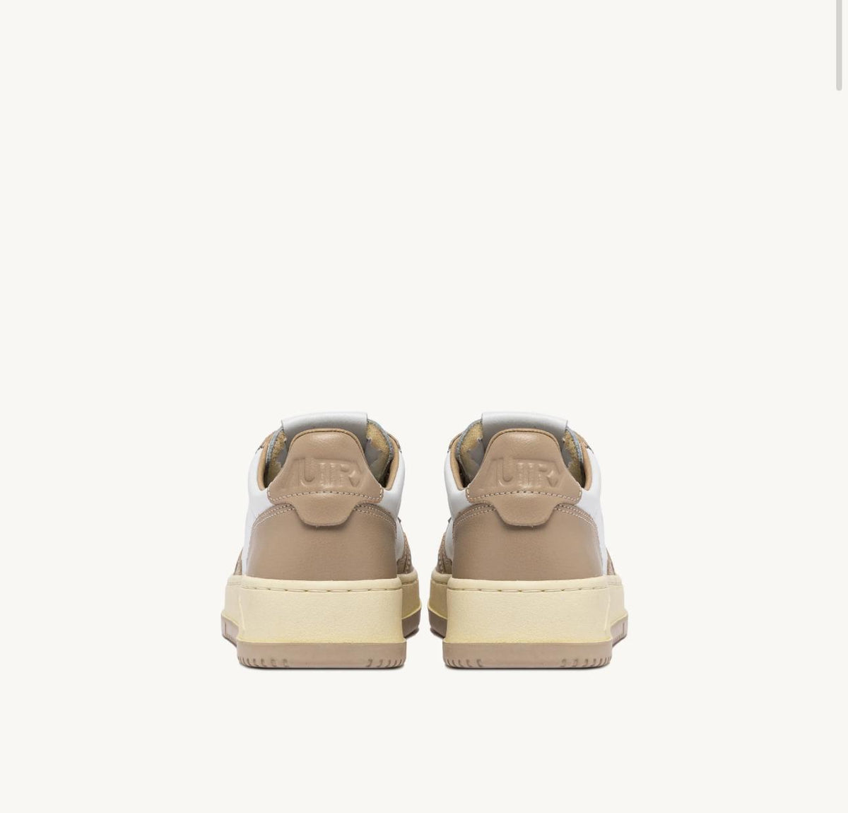 MEDALIST SNEAKERS