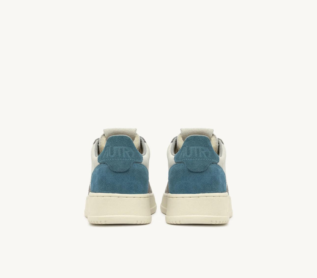 MEDALIST SNEAKERS